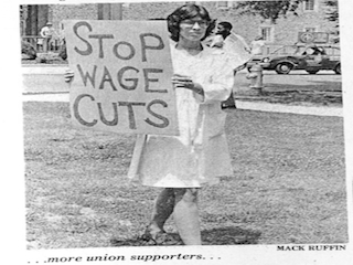 Union supporter protesting outside of Duke Hospital. (courtesy of The University Archive, photo by Mack Ruffin)